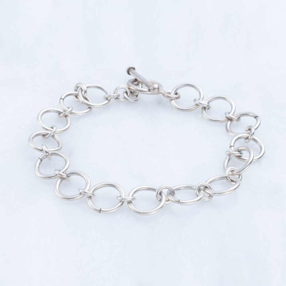 Silver circle links bracelet - Lot # 013